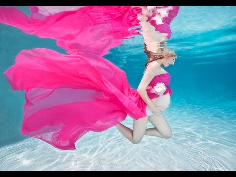 Underwater Maternity Photo Session